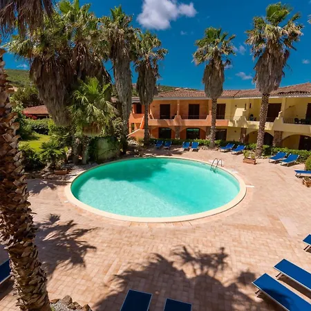 The Tranquil Village 1 Bedroom Sleeps 4 And Child
