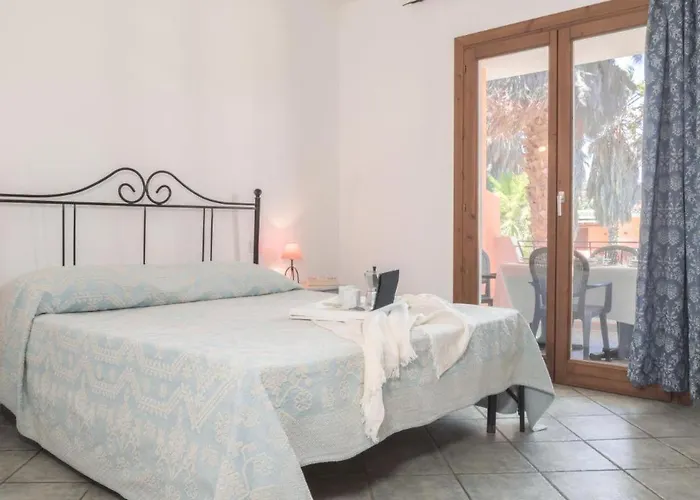 Апартаменты The Tranquil Village 1 Bedroom Sleeps 4 And Child