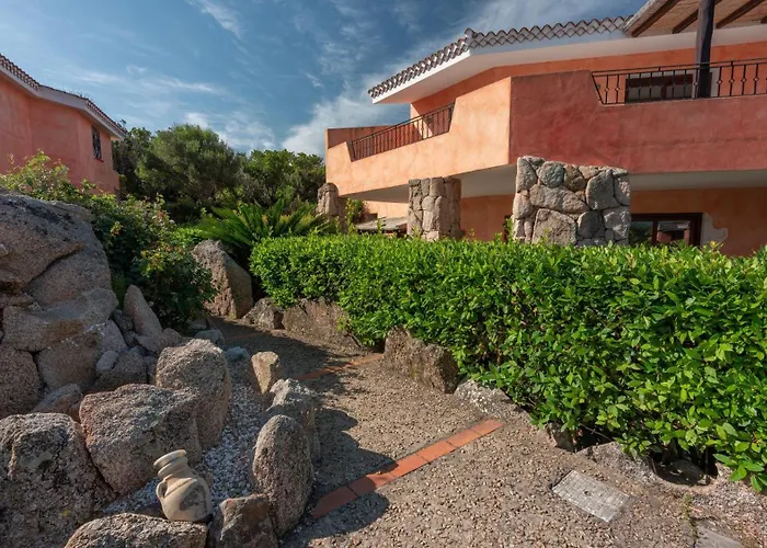 The Tranquil Village 1 Bedroom Sleeps 4 And Child * Палау