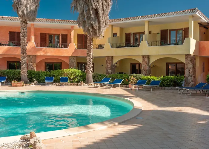 The Tranquil Village 1 Bedroom Sleeps 4 And Child *